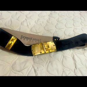 Donna Karen belt size medium/large